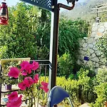 Glennhouse * Kaş